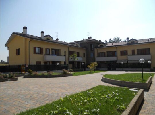 3 Locali in palazzina signorile