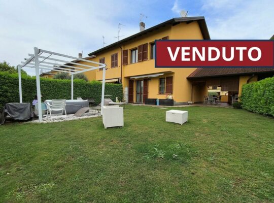 Villa Bifamiliare